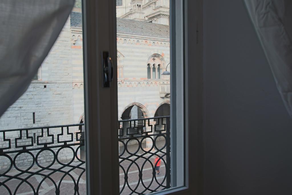 Apartament Piazza Duomo Amazing Downtown By Logicasa Como Zewnętrze zdjęcie